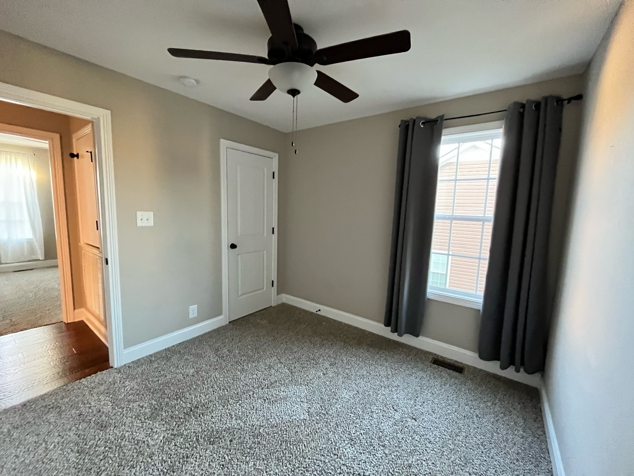 1153 Racker Drive Clarksville, TN 37043 - Photo 5 of 17 Gallery Image 5