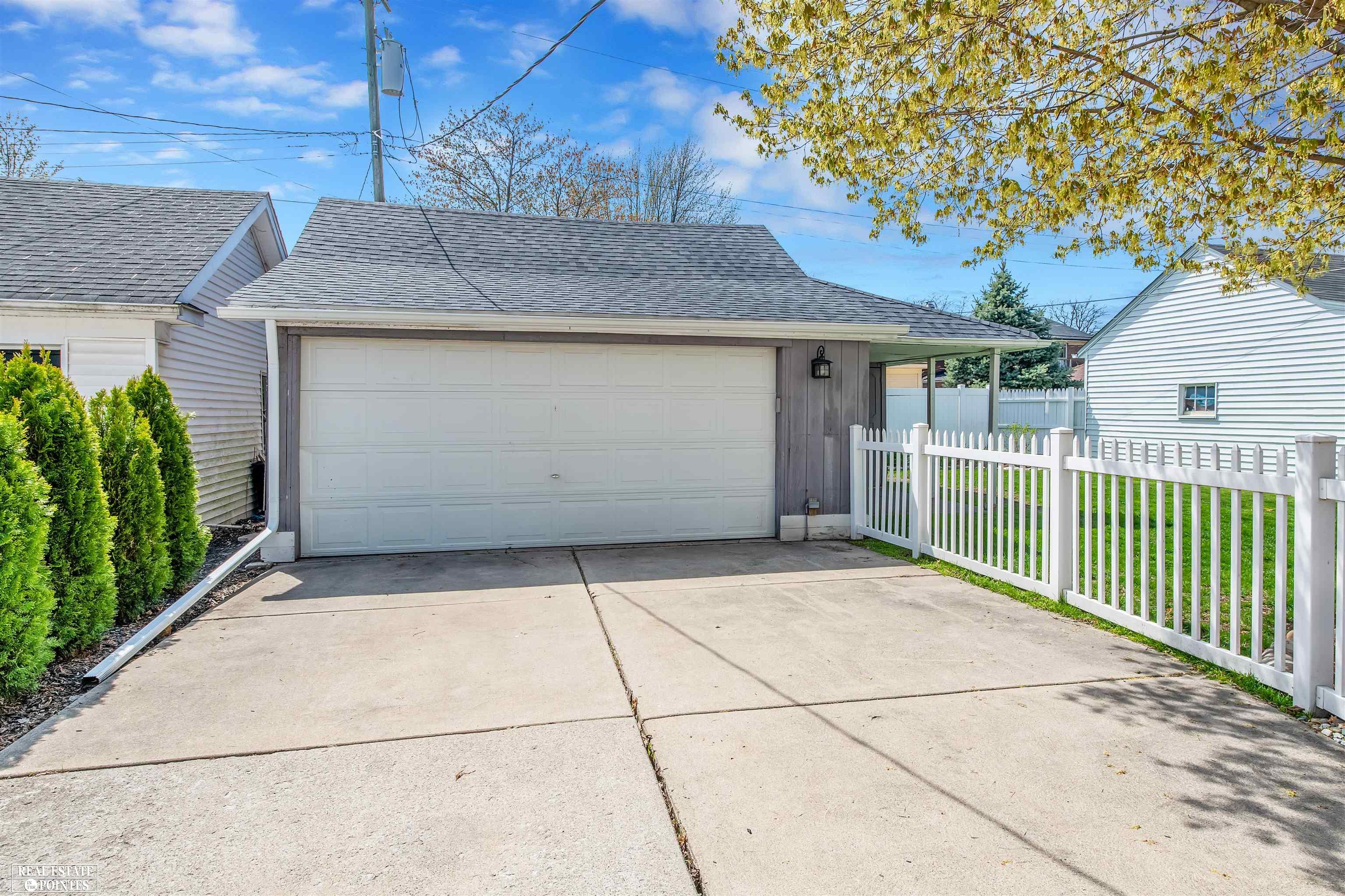 947 Lincoln Road Grosse Pointe, MI 48230 - Photo 35 of 36