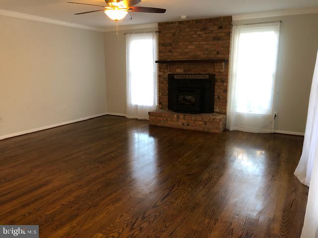 1346 Old Water Oak Point Road Pasadena, MD 21122 - Photo 13 of 33 Gallery Image 13