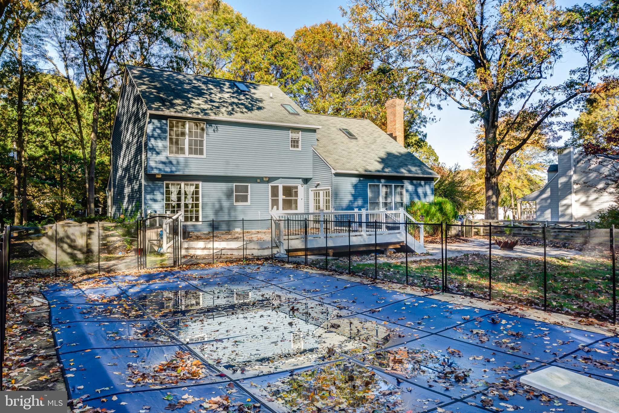 1346 Old Water Oak Point Road Pasadena, MD 21122 - Photo 33 of 33 In ground, fenced in pool
