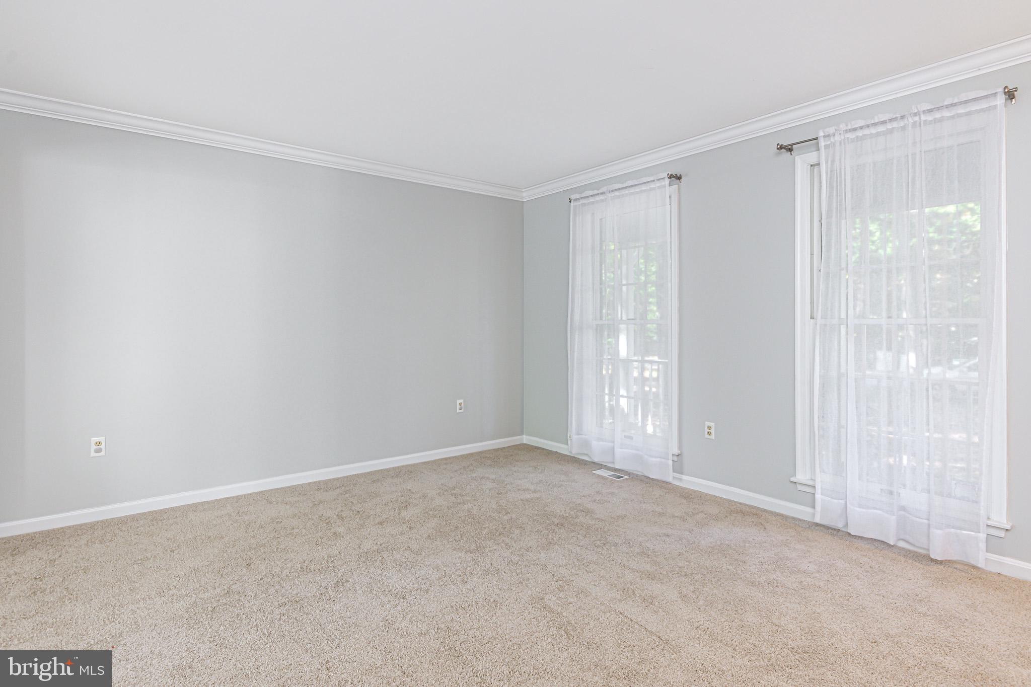 1346 Old Water Oak Point Road Pasadena, MD 21122 - Photo 5 of 33 Gallery Image 5