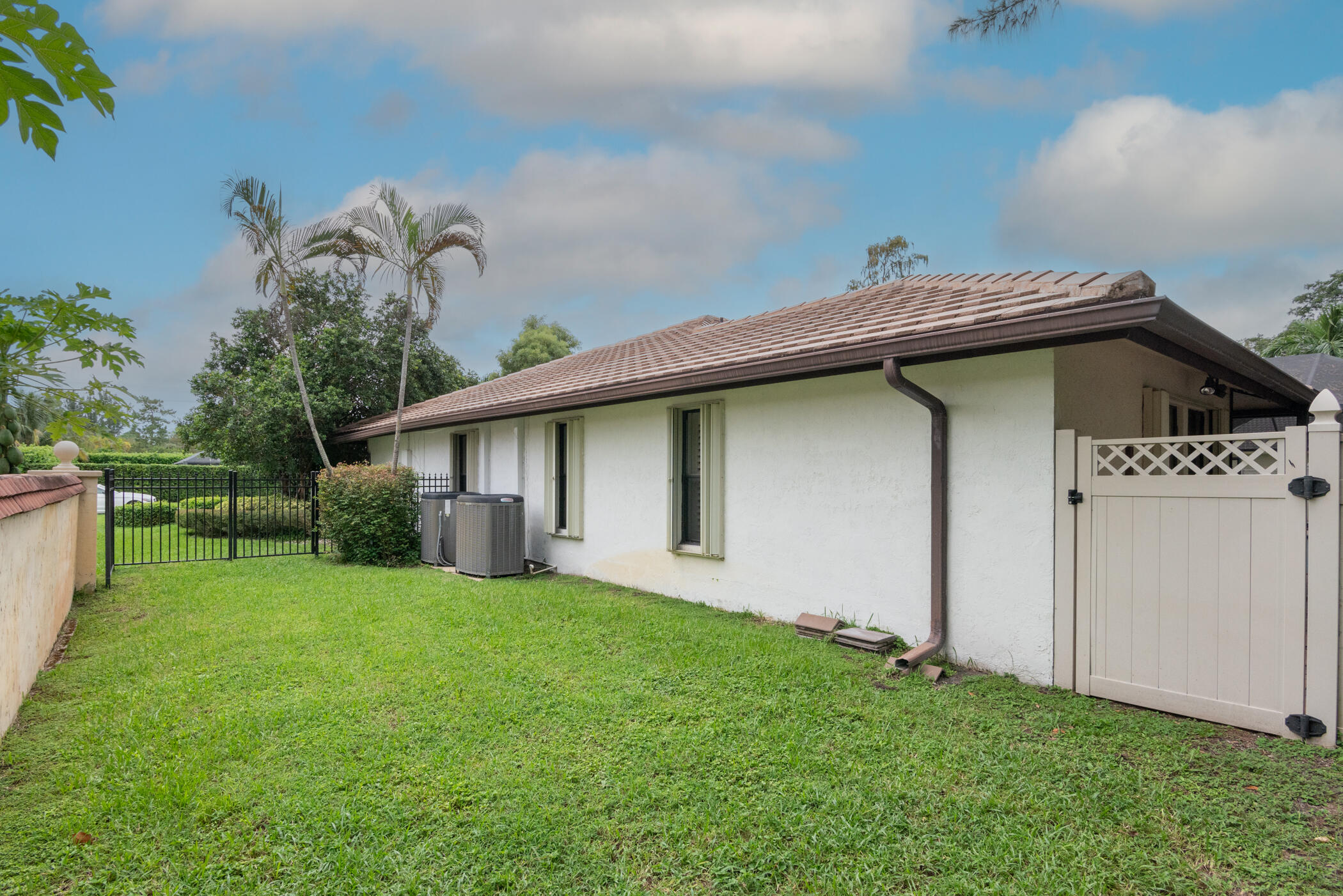 9459 Old Pine Road Boca Raton, FL 33428 - Photo 46 of 50 © Clark - 9459 Old Pine Road-045