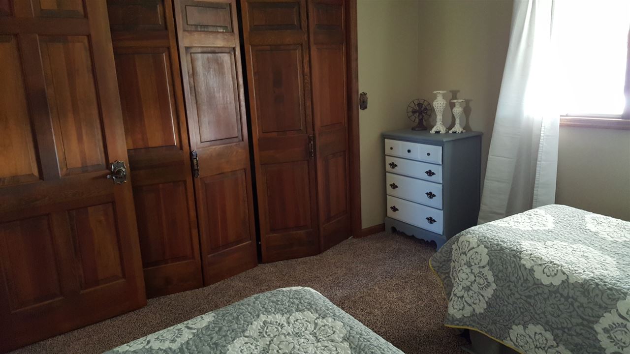 695 Hayes Road Bedford, IN 47421 - Photo 9 of 23