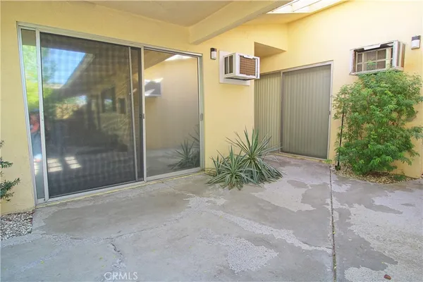 $1,550 | 807 East Cottonwood Road, Unit 11, Palm Springs, CA 92262