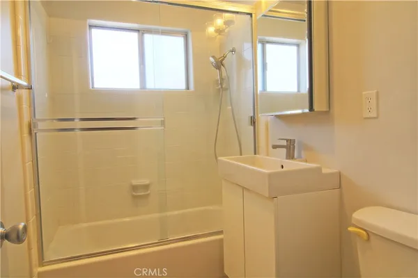 $1,550 | 807 East Cottonwood Road, Unit 11, Palm Springs, CA 92262