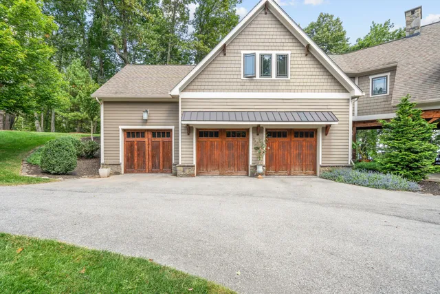 $1,630,000 | 8828 Willett Lane, Bent Mountain, VA 24059