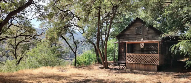 $249,700 | 31803 Cherry Ranch Lane, Lenore, ID 83541