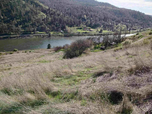 $249,700 | 31803 Cherry Ranch Lane, Lenore, ID 83541