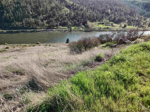 $249,700 | 31803 Cherry Ranch Lane, Lenore, ID 83541