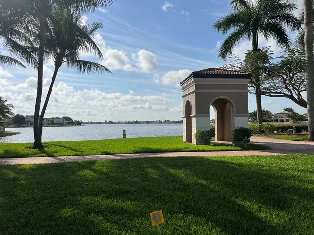 $4,750 | 4926 Southwest 163rd Avenue, Miramar, FL 33027