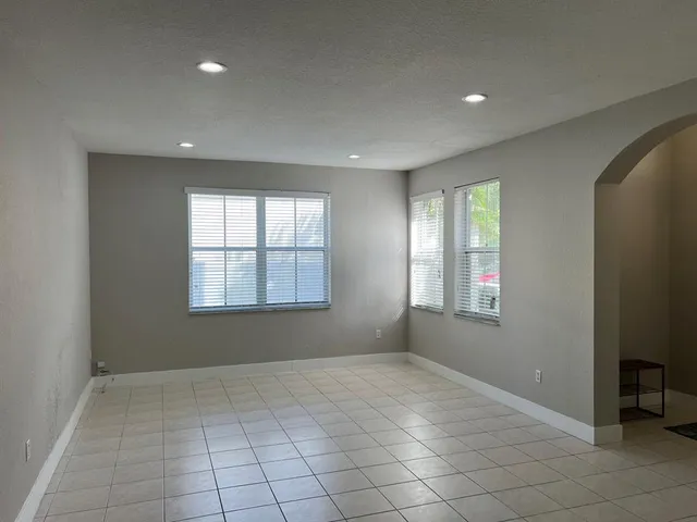 $4,750 | 4926 Southwest 163rd Avenue, Miramar, FL 33027