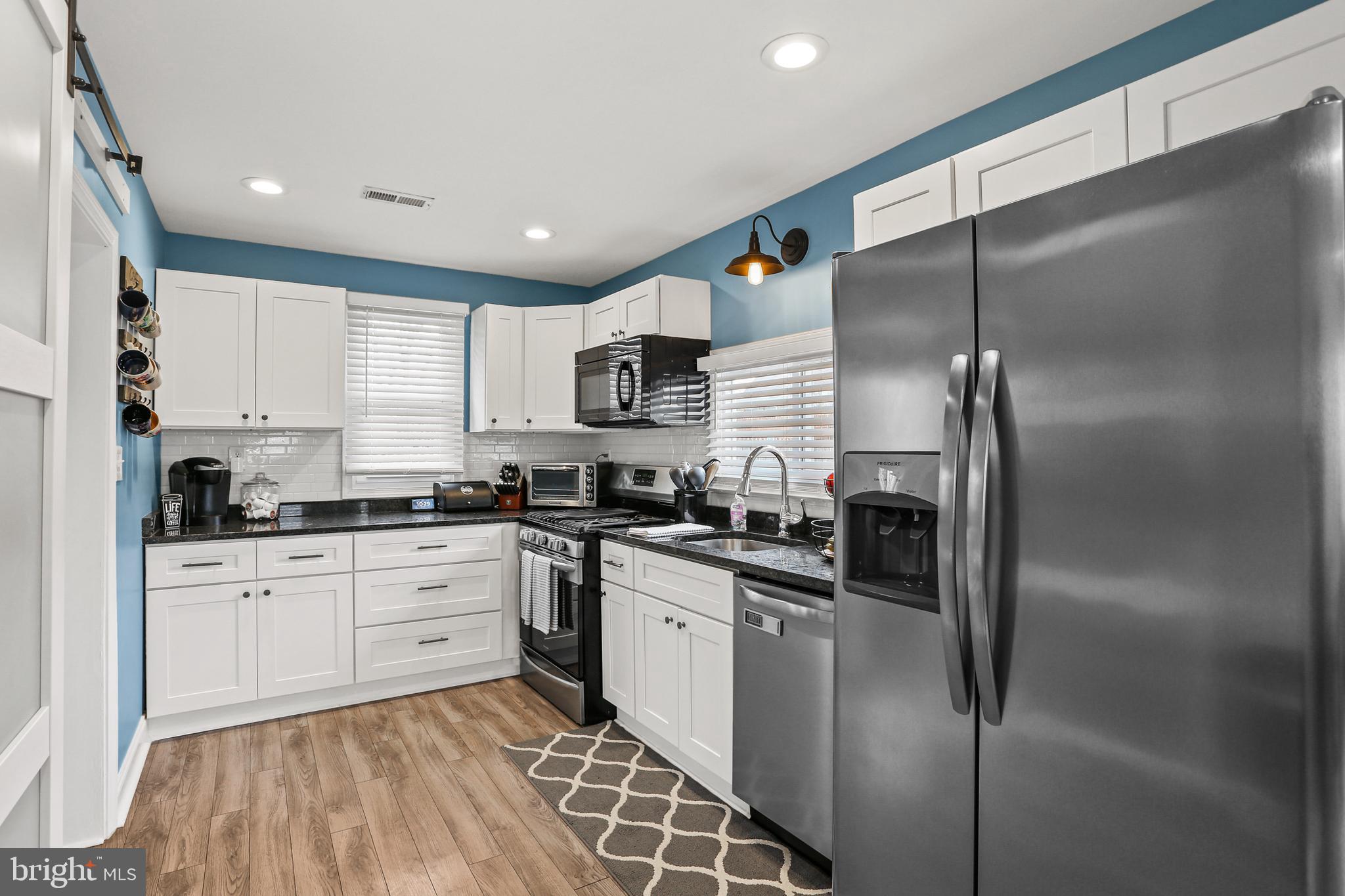 37 Ridgemoor Road Essex, MD 21221 - Photo 13 of 29 All Appliances new in 2018