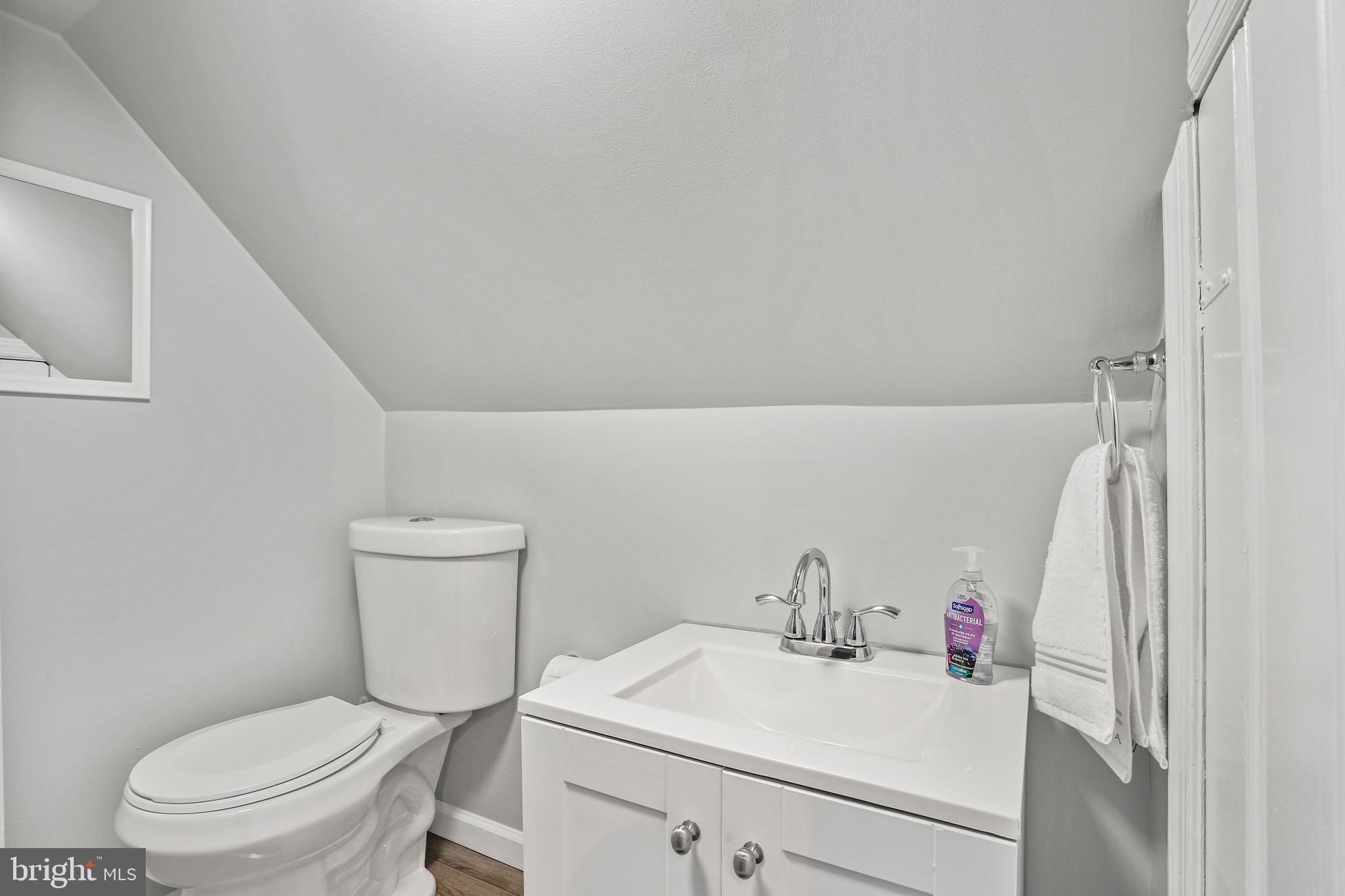 37 Ridgemoor Road Essex, MD 21221 - Photo 23 of 29 Powder room in primary bedroom