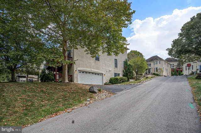 $874,900 | 1018 Riverview Lane, Conshohocken, PA 19428
