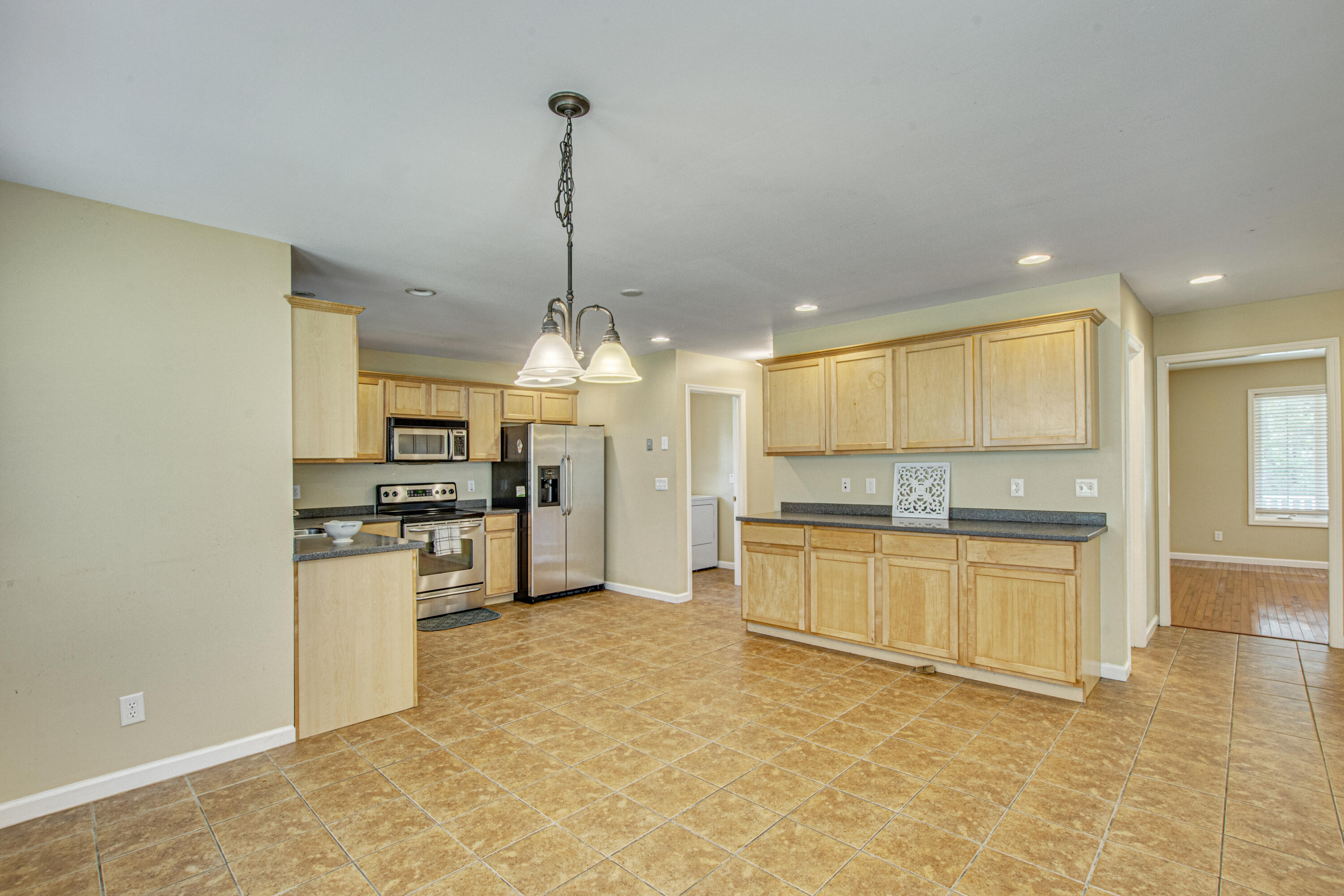 1735 Pimlico Boulevard Moncks Corner, SC 29461 - Photo 8 of 45 37 (3)