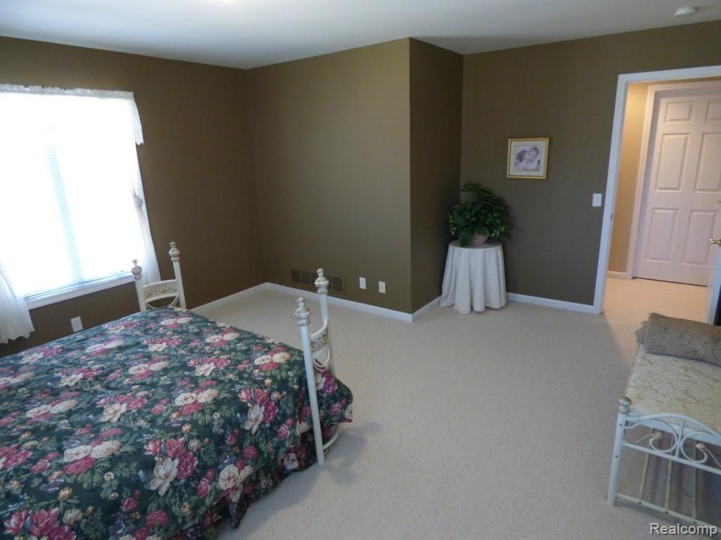 1287 West Leonard Road Leonard, MI 48367 - Photo 43 of 63 P1090719.jpg