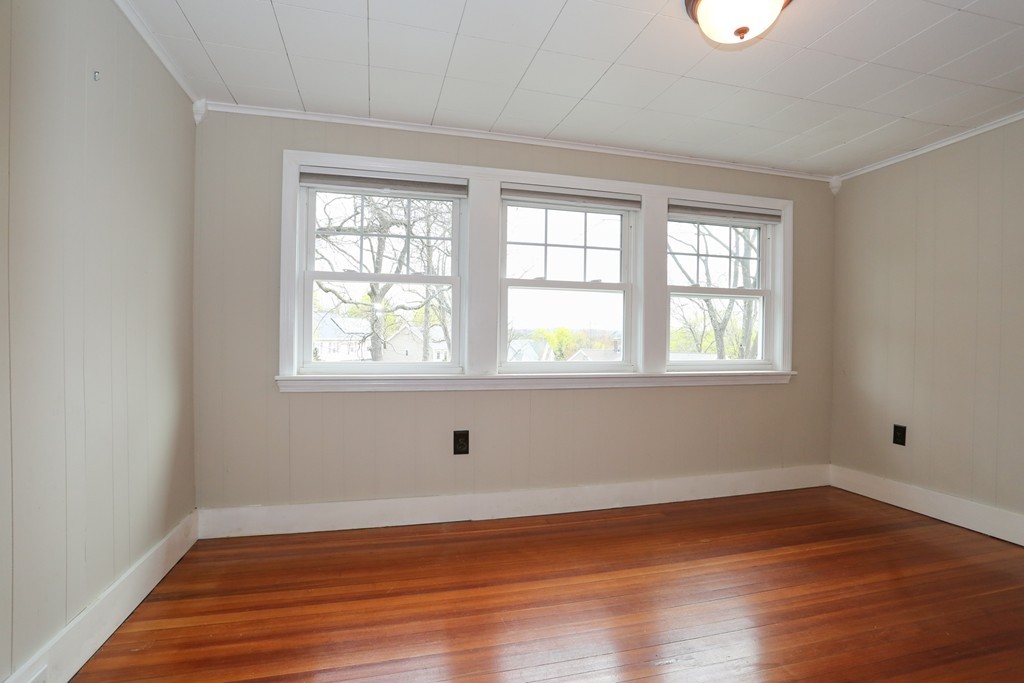 42 Ingleside Road Needham, MA 02492 - Photo 19 of 25