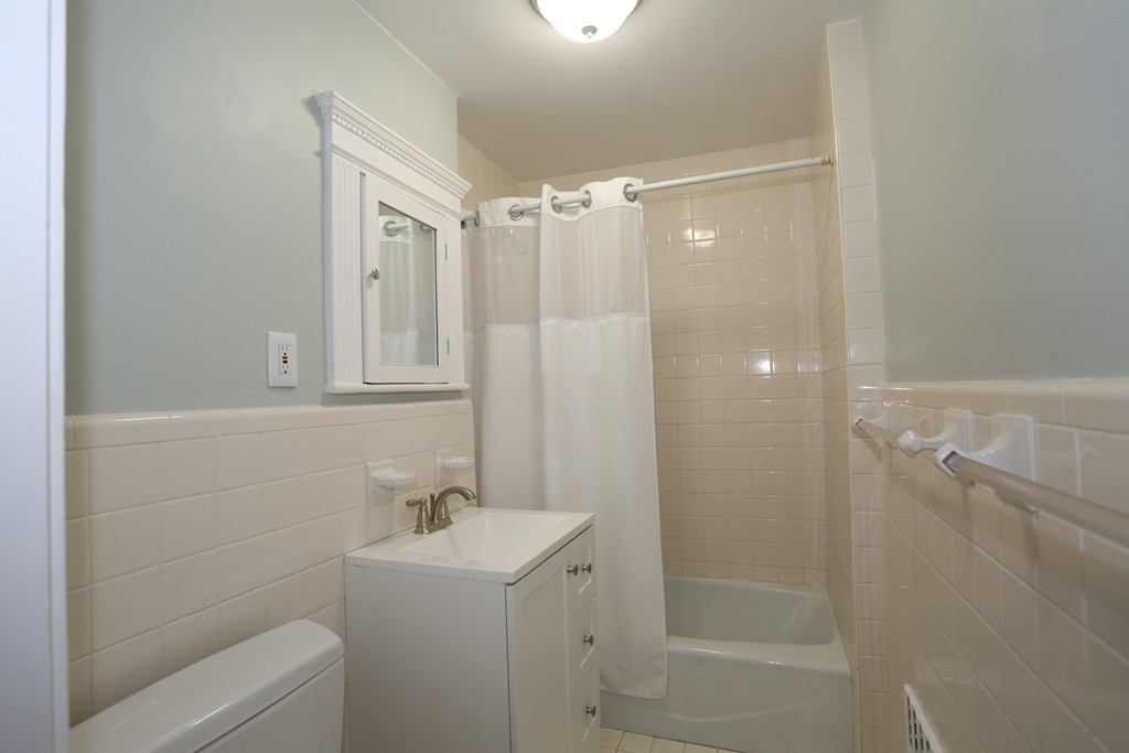 42 Ingleside Road Needham, MA 02492 - Photo 21 of 25