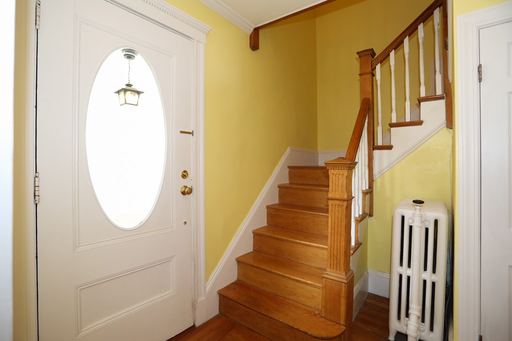 42 Ingleside Road Needham, MA 02492 - Photo 3 of 25
