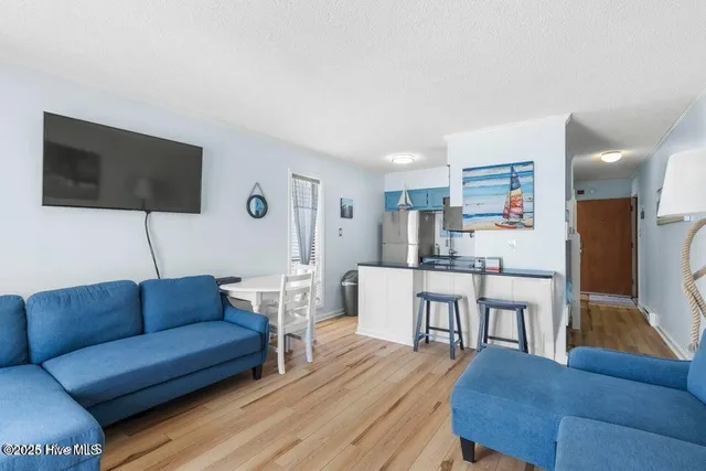 $1,600 | 2182 New River Inlet Road, Unit 279, North Topsail Beach, NC 28460