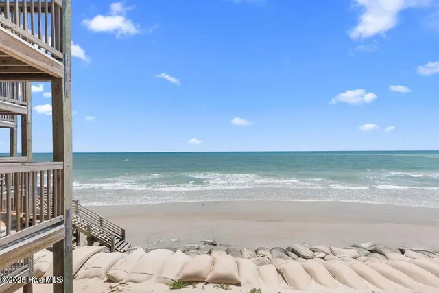 $1,600 | 2182 New River Inlet Road, Unit 279, North Topsail Beach, NC 28460