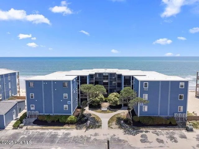 $1,600 | 2182 New River Inlet Road, Unit 279, North Topsail Beach, NC 28460