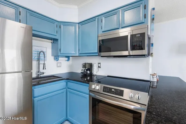 $1,600 | 2182 New River Inlet Road, Unit 279, North Topsail Beach, NC 28460