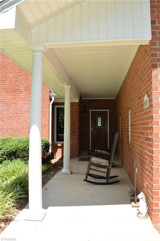 9075 Broad Street Rural Hall, NC 27045 - Photo 3 of 23