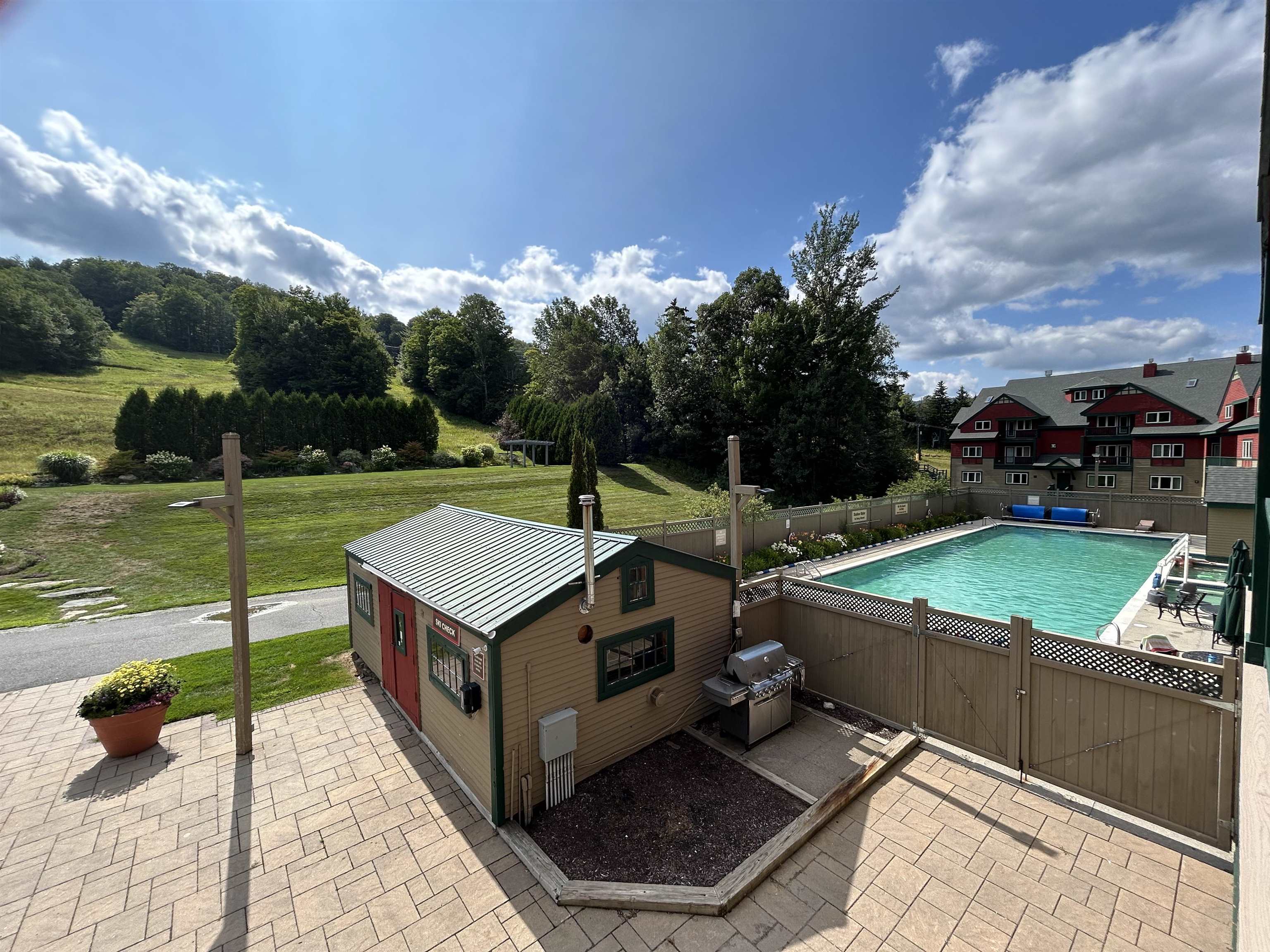 89 Grand Summit Way West Dover, VT 05356 - Photo 20 of 32