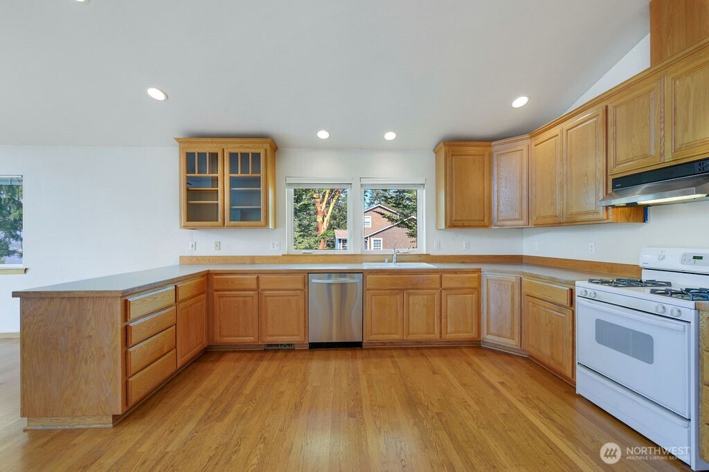 5391 Cape George Road Port Townsend, WA 98368 - Photo 12 of 40 Gallery Image 12