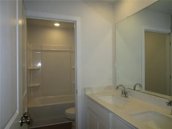 $2,400 | 5234 Mulberry Crk Way, Flowery Branch, GA 30542