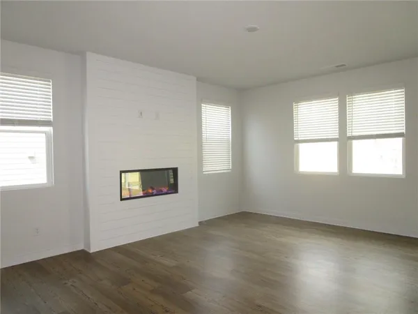 $2,400 | 5234 Mulberry Crk Way, Flowery Branch, GA 30542