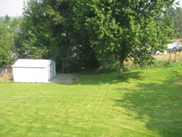 3015 East Farwell Road Mead, WA 99021 - Photo 6 of 9