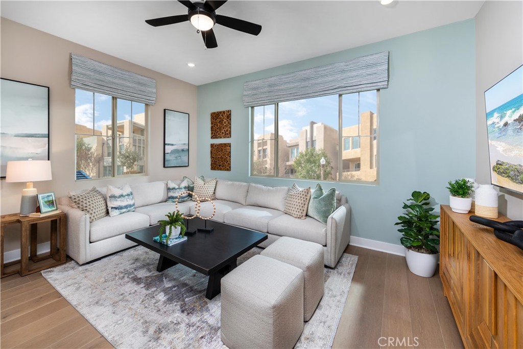 182 Carmine Irvine, CA 92618 - Photo 13 of 15 a living room with furniture and a potted plant