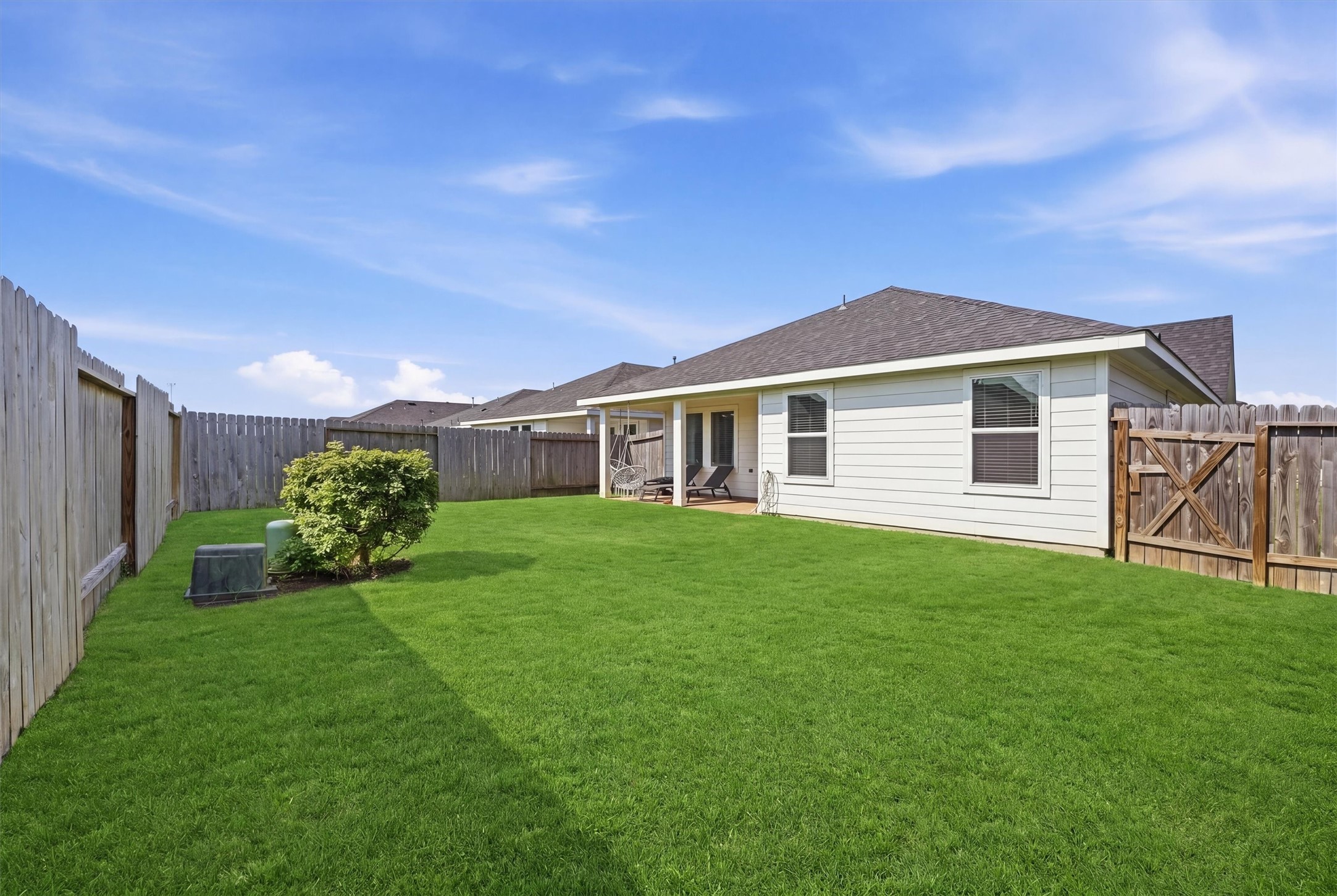 3815 Haydon Rdg Lane Fulshear, TX 77441 - Photo 24 of 33 Large backyard