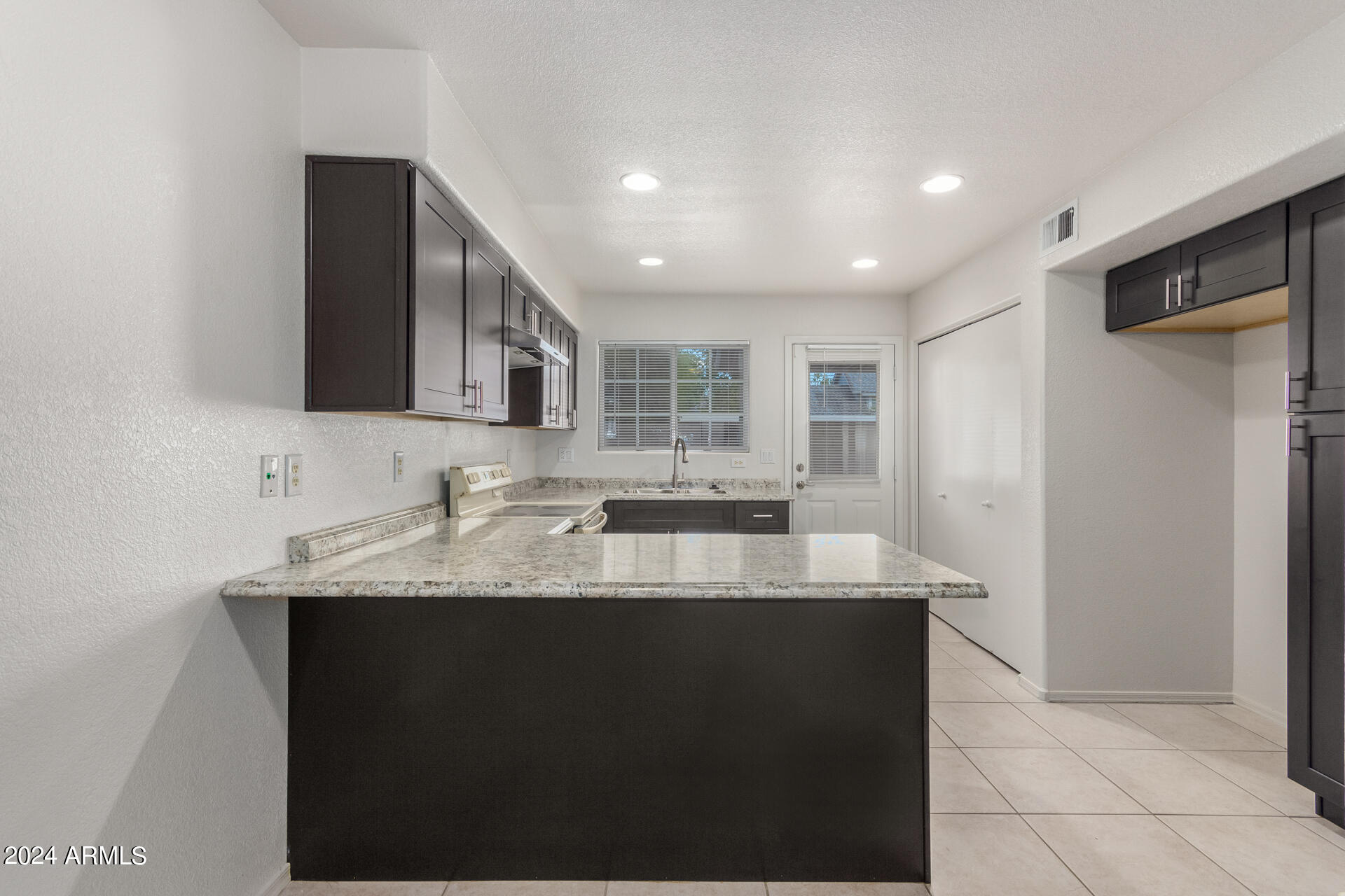 860 North McQueen Road, Unit 1018 Chandler, AZ 85225 - Photo 6 of 24 07 - McQueen 860