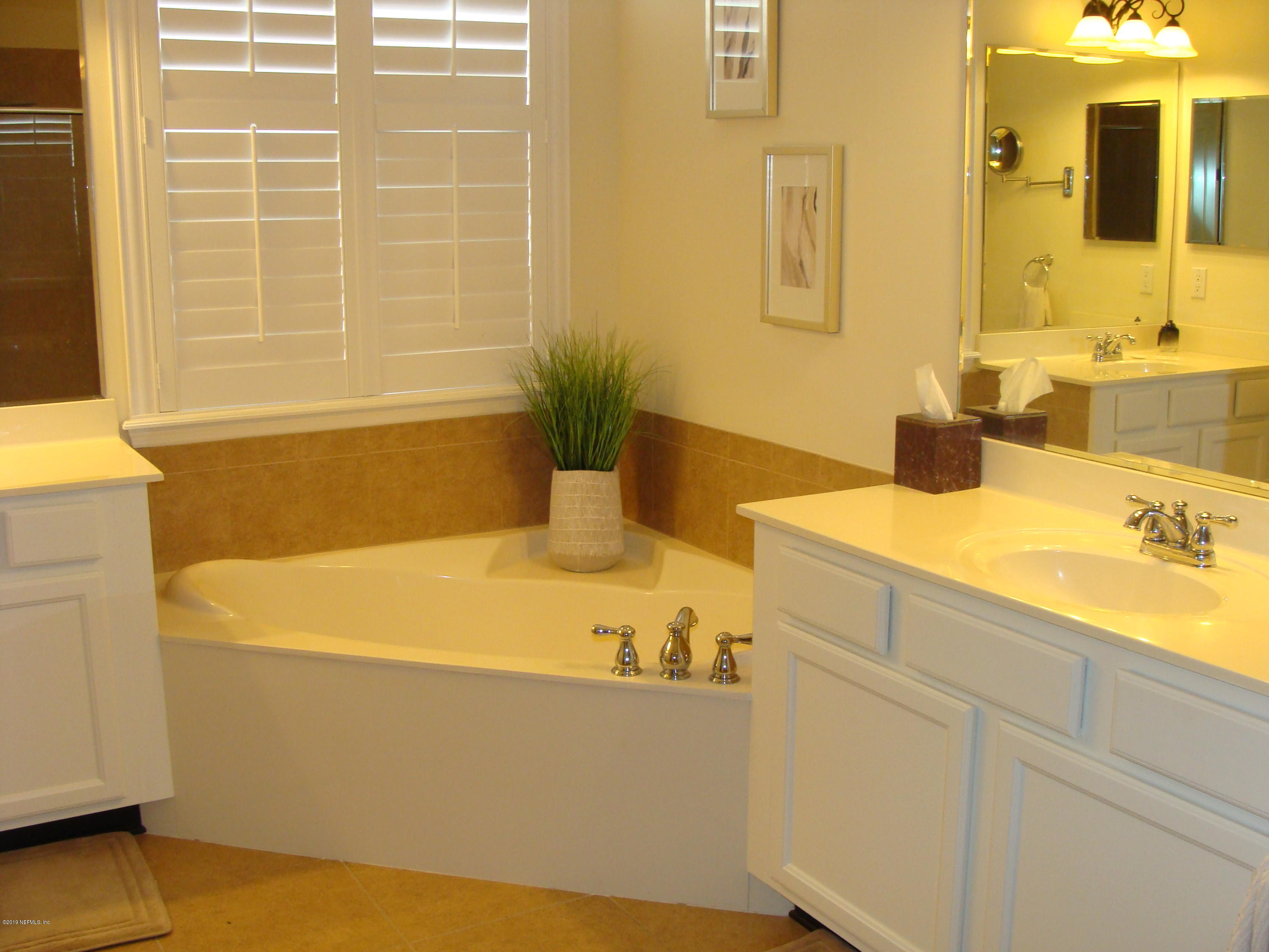 660 Porta Rosa Circle St. Augustine, FL 32092 - Photo 13 of 28 Master Bathroom