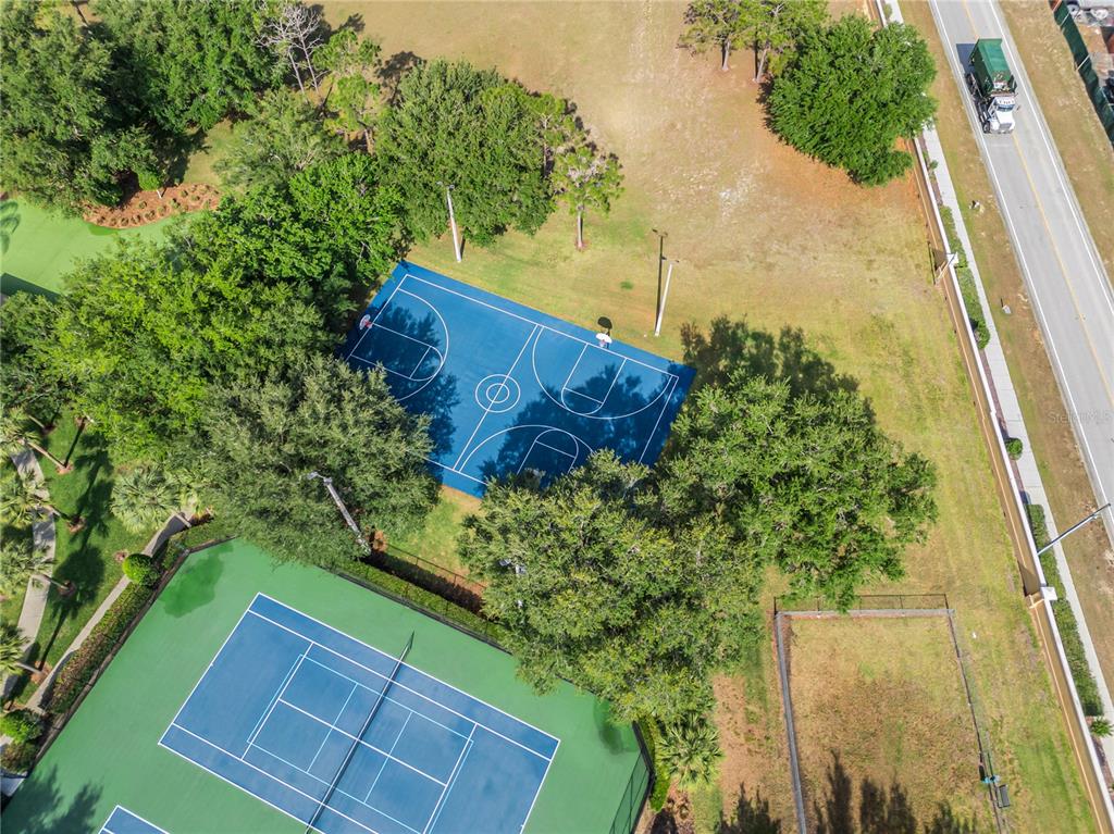 2817 Almaton Loop, Unit 301 Kissimmee, FL 34747 - Photo 47 of 51 a view of a garden