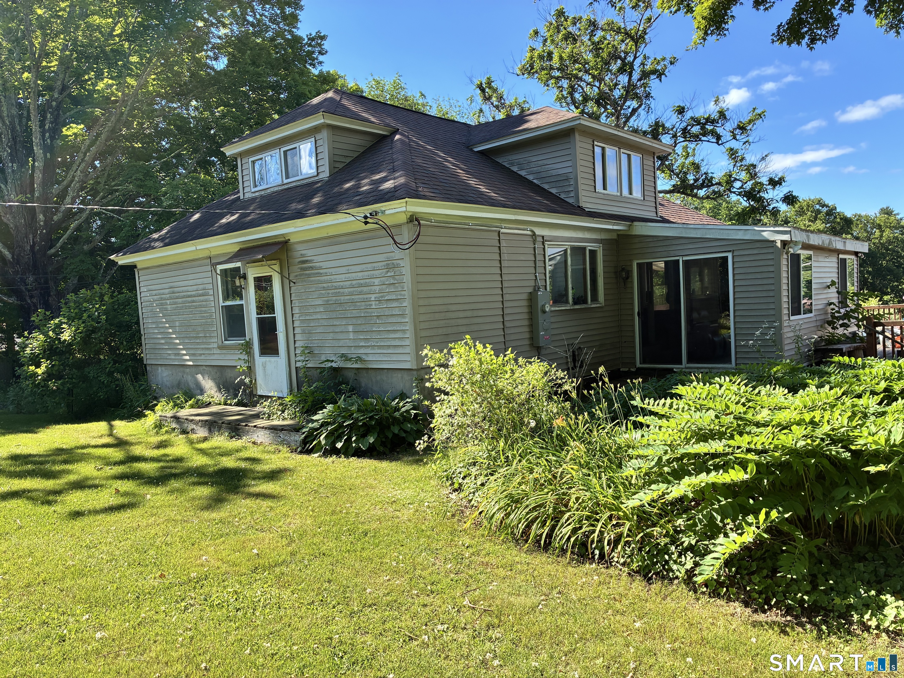 514 Mashamoquet Road Pomfret, CT 06259 - Photo 1 of 37