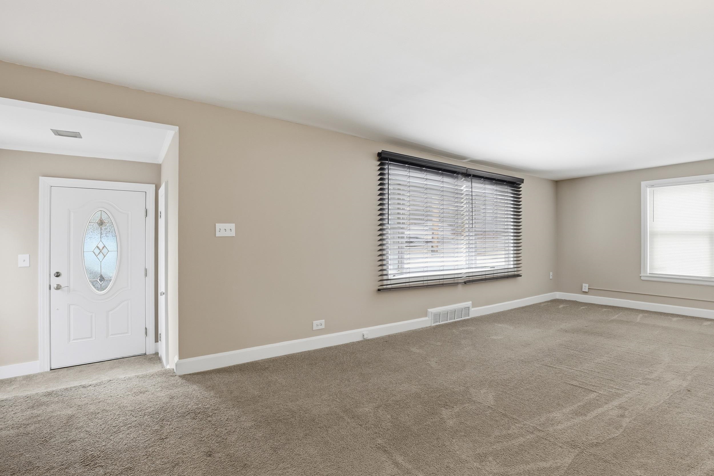 291 Mast Road Manchester, NH 03102 - Photo 11 of 35