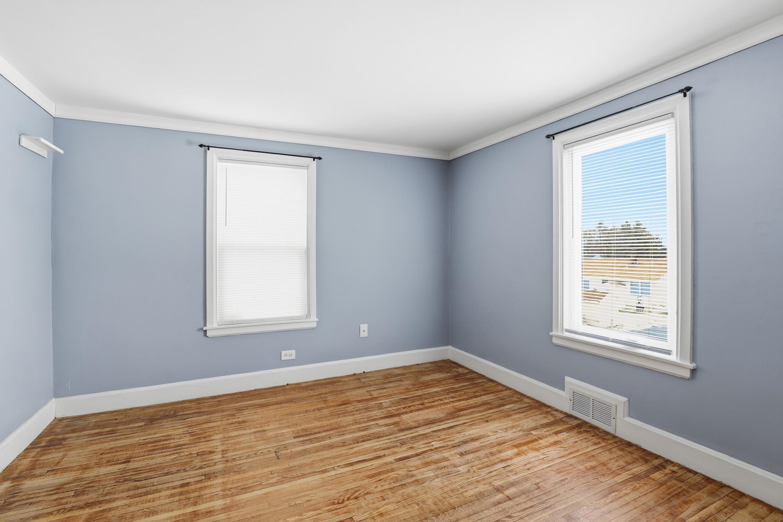 291 Mast Road Manchester, NH 03102 - Photo 7 of 35