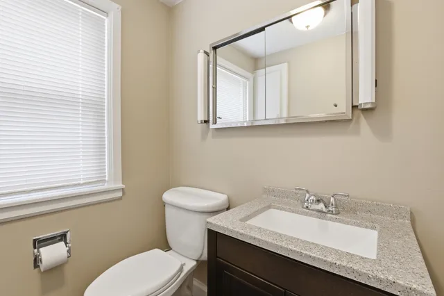 $430,000 | 291 Mast Road, Manchester, NH 03102