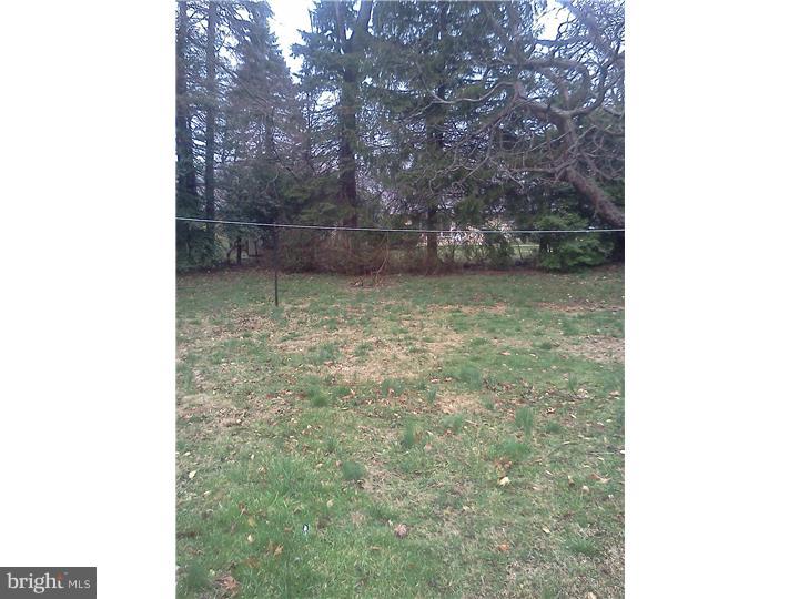 486 Lawrence Road Broomall, PA 19008 - Photo 5 of 6 Back Yard