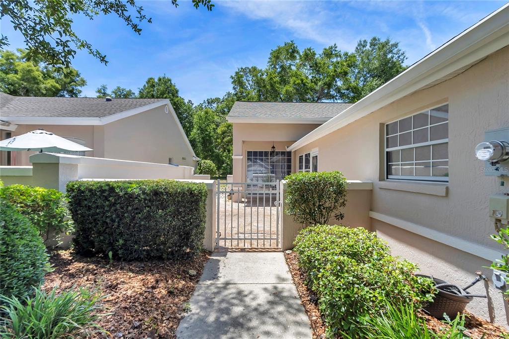 7899 Southwest 115th Loop Ocala, FL 34476 - Photo 2 of 24
