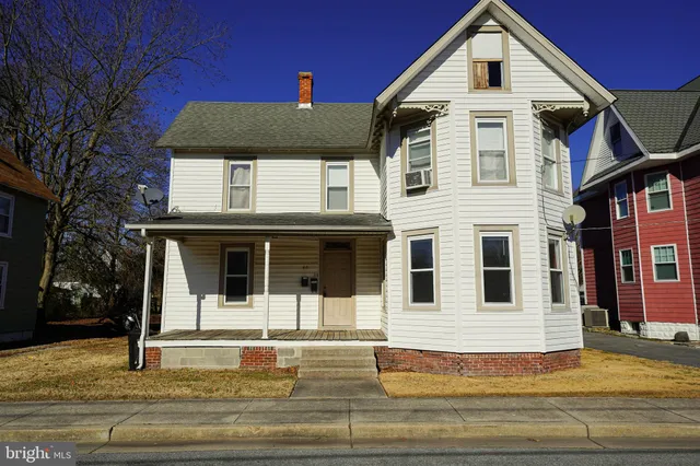 $695 | 415 East East Street, Unit A, Delmar, MD 21875