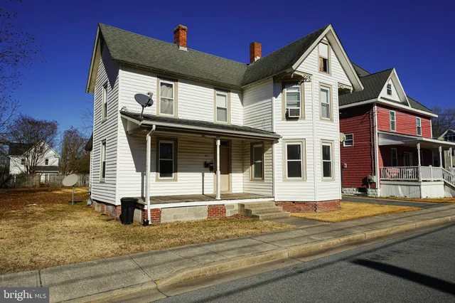 $695 | 415 East East Street, Unit A, Delmar, MD 21875