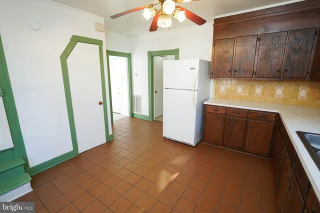 $695 | 415 East East Street, Unit A, Delmar, MD 21875