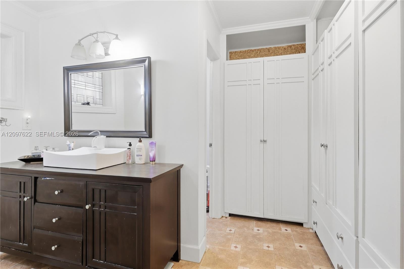 16500 Stonehaven Road Miami Lakes, FL 33014 - Photo 15 of 30 Gallery Image 15