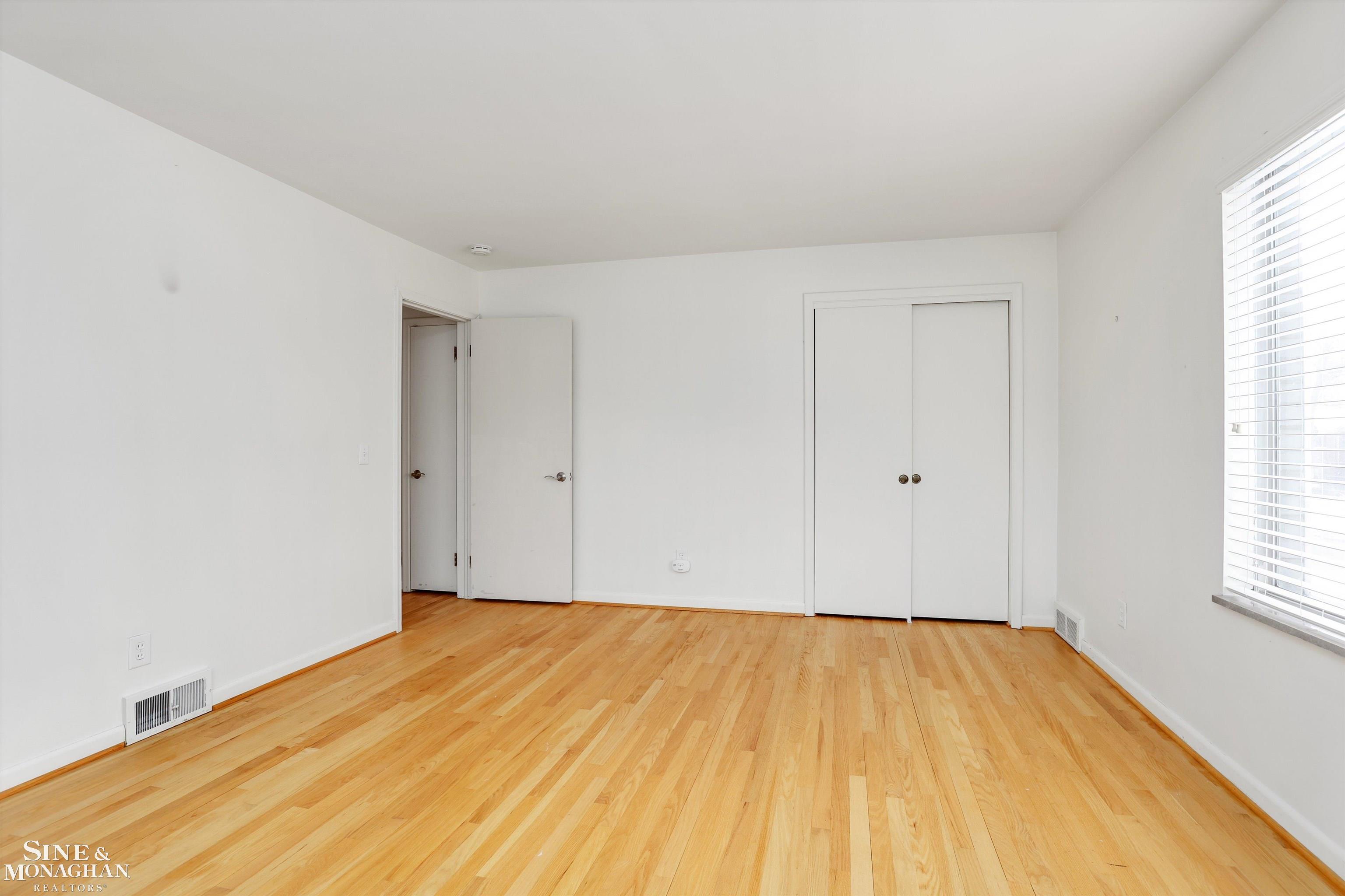 779 Harcourt Road Grosse Pointe, MI 48230 - Photo 21 of 32