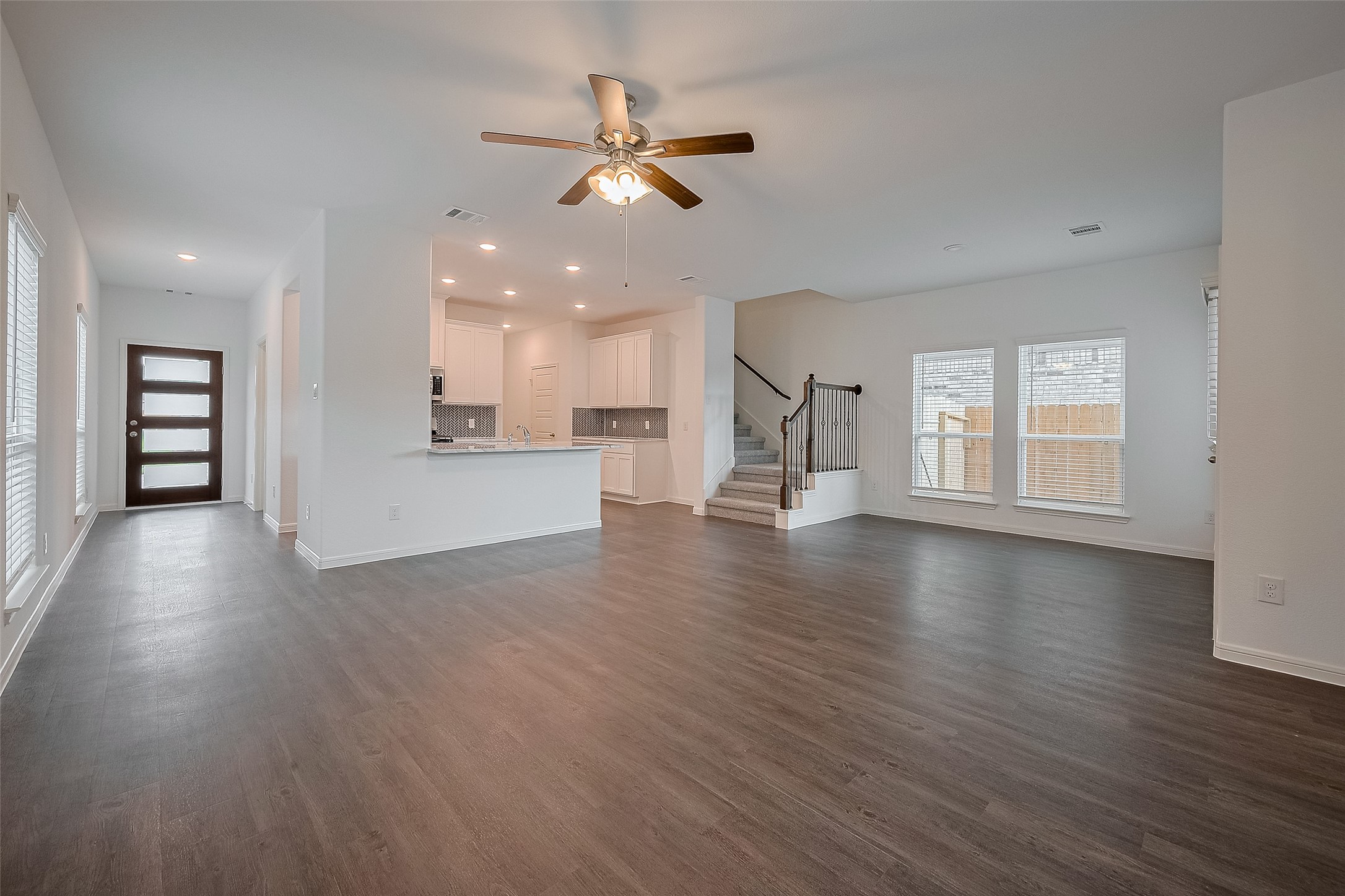 20847 Attalos Stoa Road Crosby, TX 77532 - Photo 3 of 32